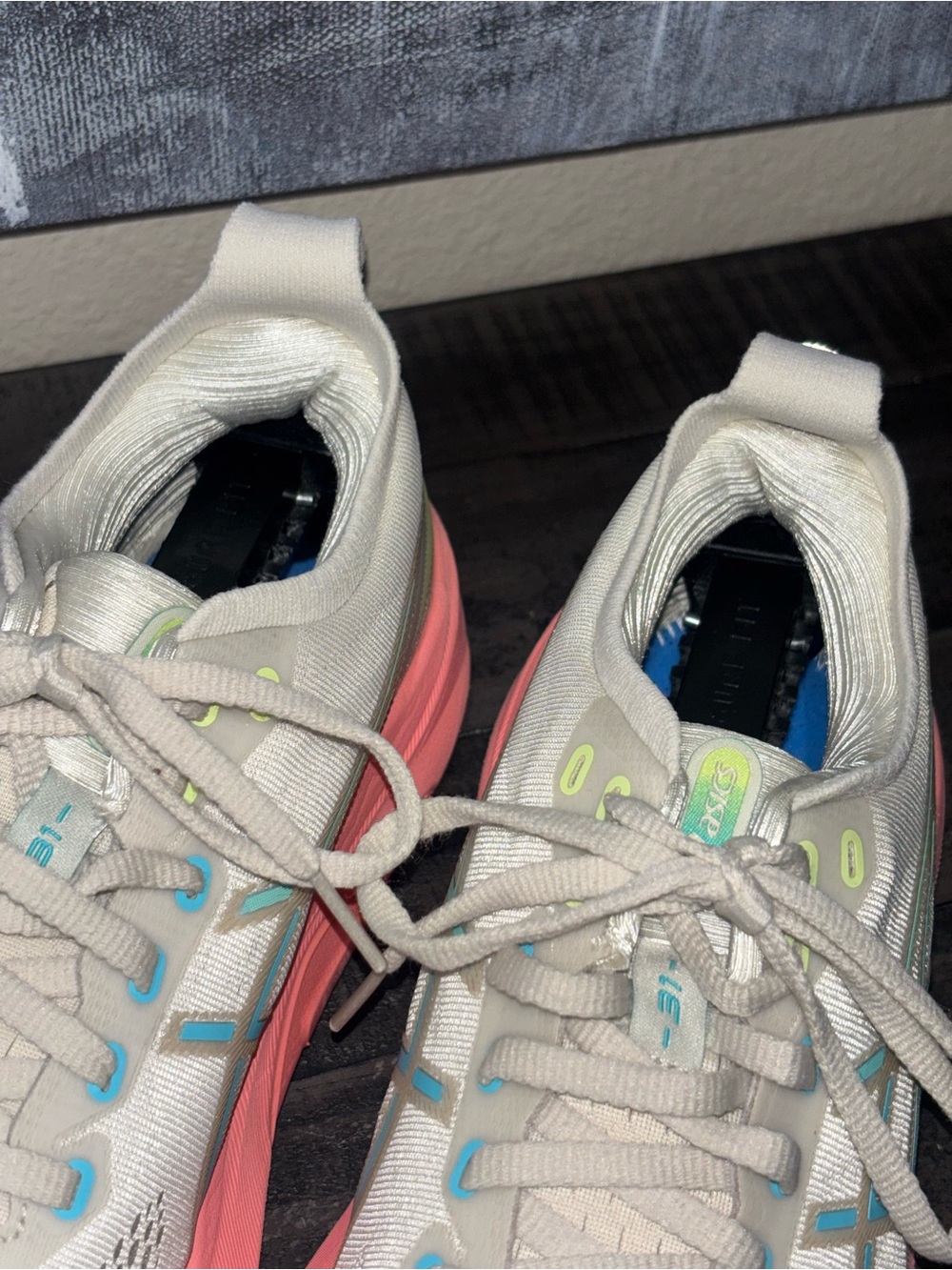 ASICS Women's Gel-Kayano WOMENS SZ 6 - Picture 3 of 14